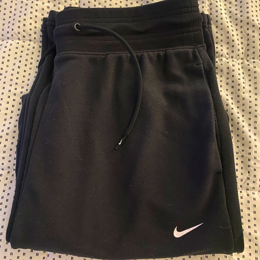 sold on depop!